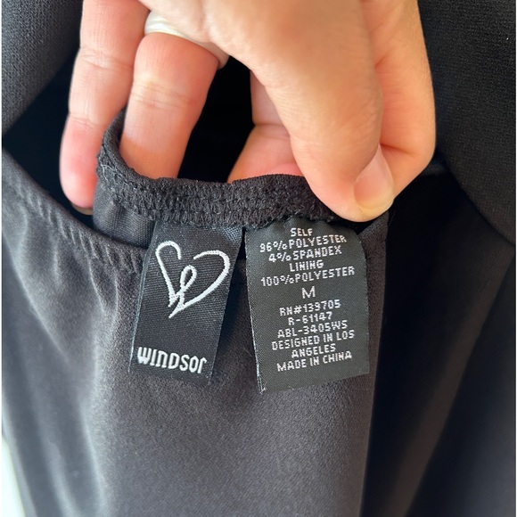 Windsor black formal dress - Picture 5 of 7